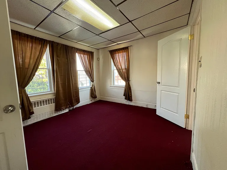 2826 Tiemann Ave — Photo 6