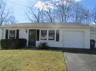 3 Creekview Ct, Wappingers Falls, NY 12590