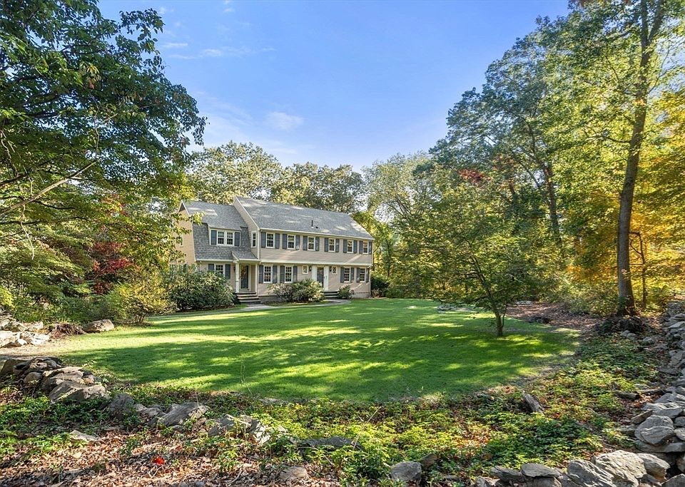 1st image of 59 Russett Hill Rd