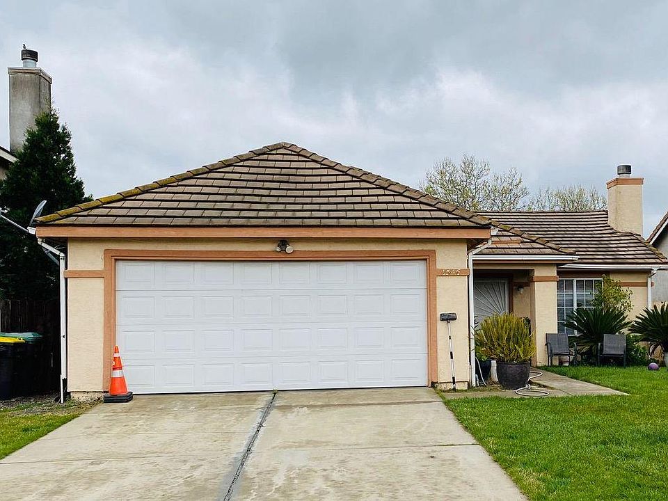 1st image of 1546 Laguna Cir