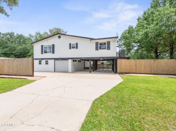 4802 Lafitte St, New Iberia, LA 70560