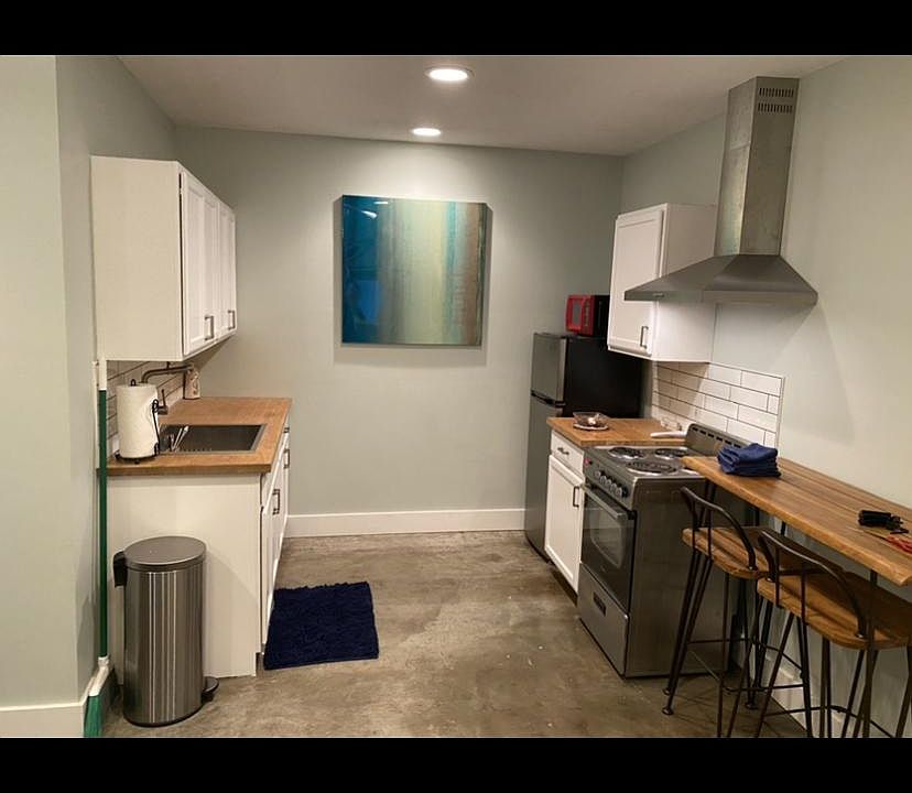 2nd image of 4558 Beach Dr SE