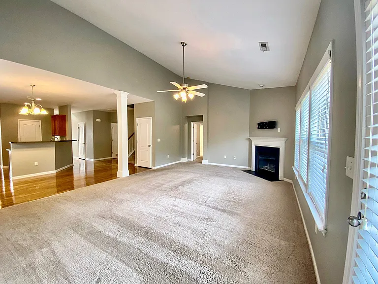 109 Paqcolet Dr — Photo 16