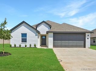 7419 E 156th Pl S, Bixby, OK 74008