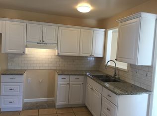 358 Landsford St, Lancaster, CA 93535