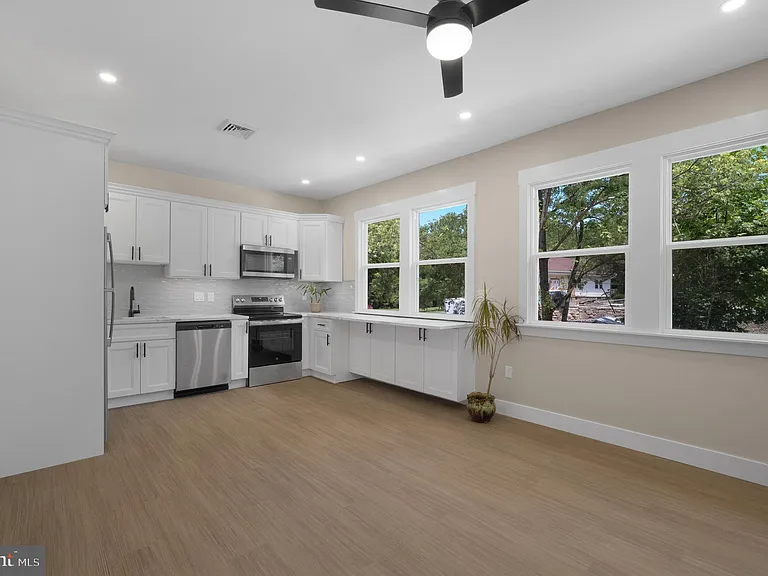 71 Dreamland Park Dr #75 — Photo 12