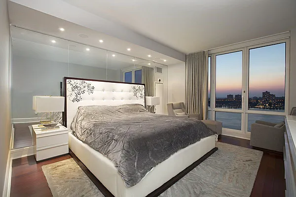 Sold by BLU Real Estate | media 3