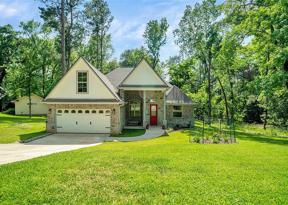 1st image of 1909 Green Briar Dr