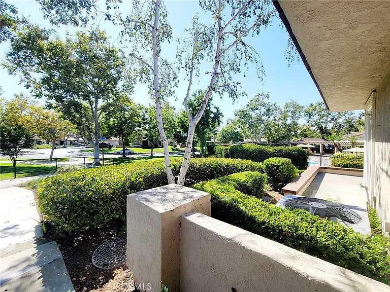 5155 Thorn Tree Ln — Photo 18