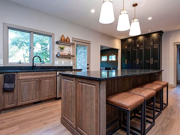 2nd image of 4946 S Bellhurst Avenue