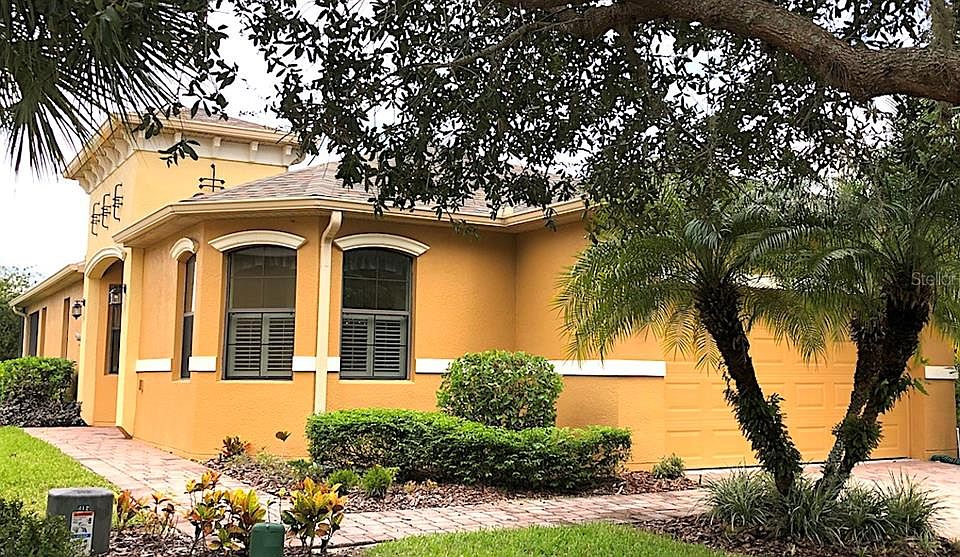 1st image of 913 Grand Canal Dr