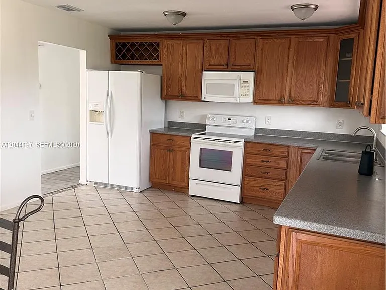 731 24th St SW — Photo 7