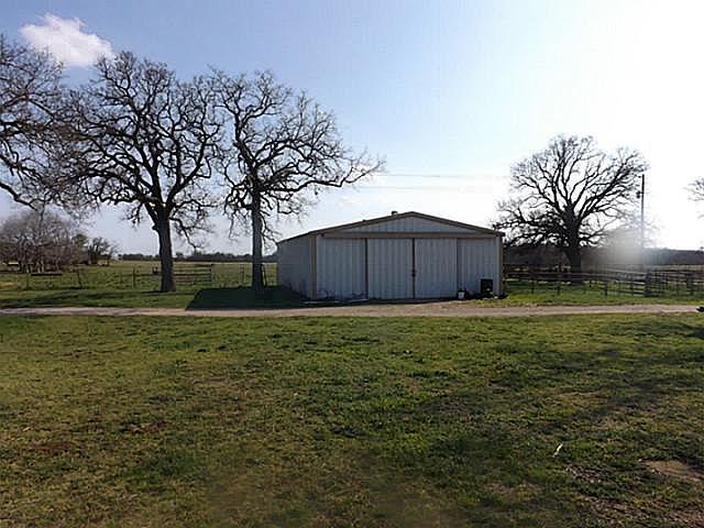 2nd image of 1662 County Road 1790
