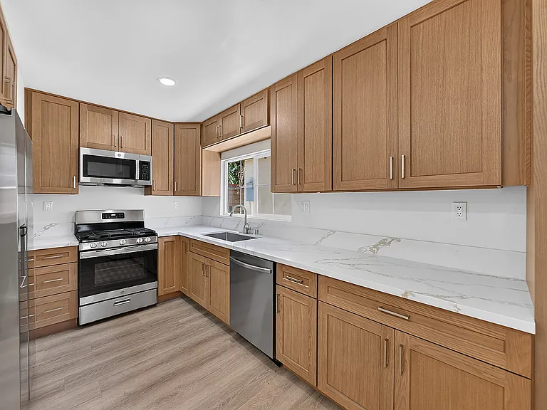 12250 Carver Ln — Photo 13