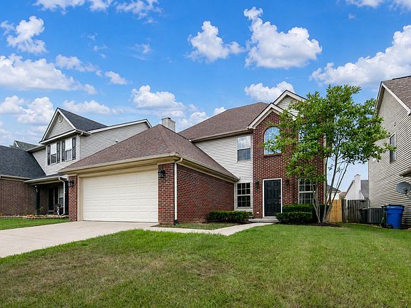 2nd image of 565 Wellington Gardens Dr
