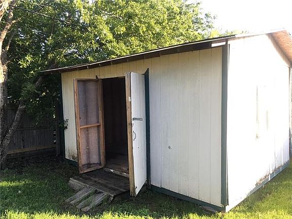 4th image of 4509 Williams Dr