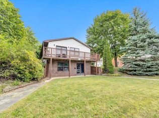 618 N Main St, Oconto Falls, WI 54154