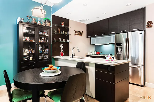 Sold by Compass | media 2