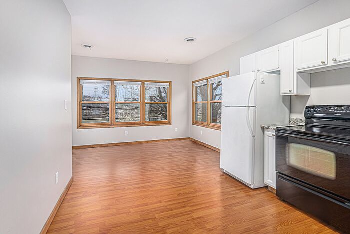 1st image of 940 W Lovell St APT 3