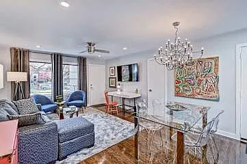 510 Queens Rd — Photo 41