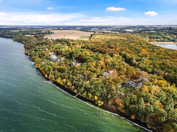 L2 Oakwood Ave, Green Lake, WI 54941