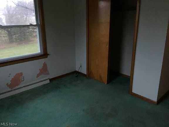5th image of 3833 Oakleigh Ave