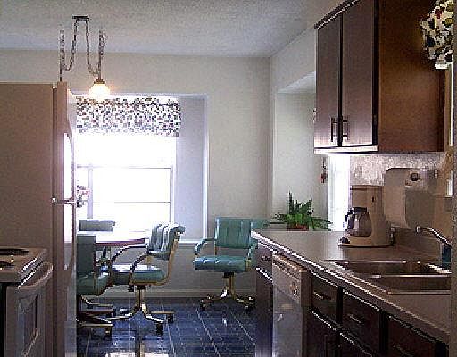 4th image of 6801 BROOKVALE DR