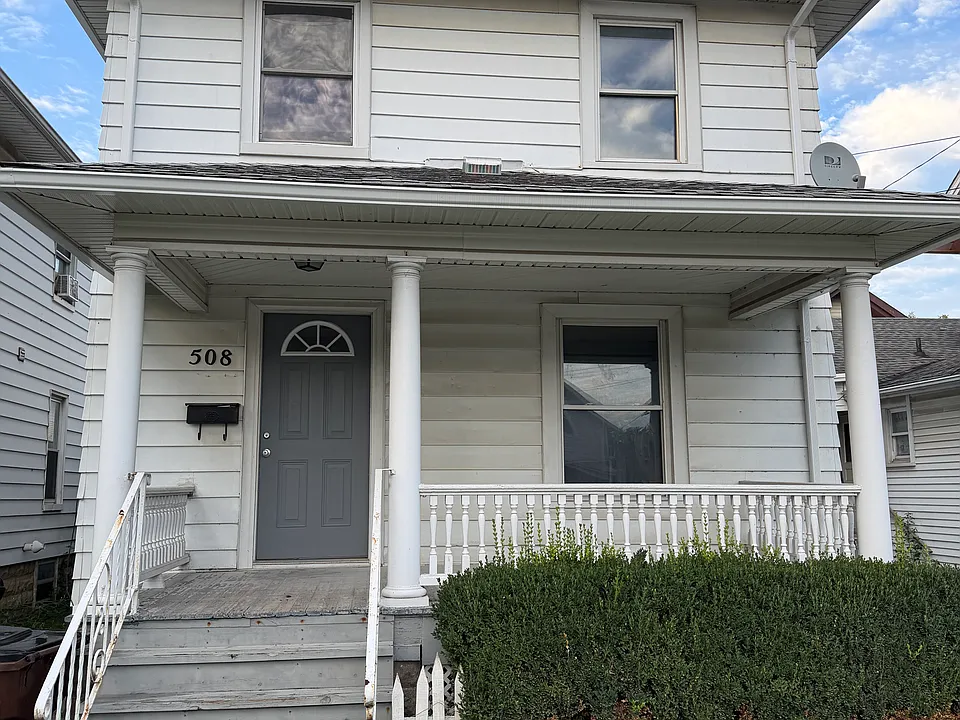 508 W 3rd St #1