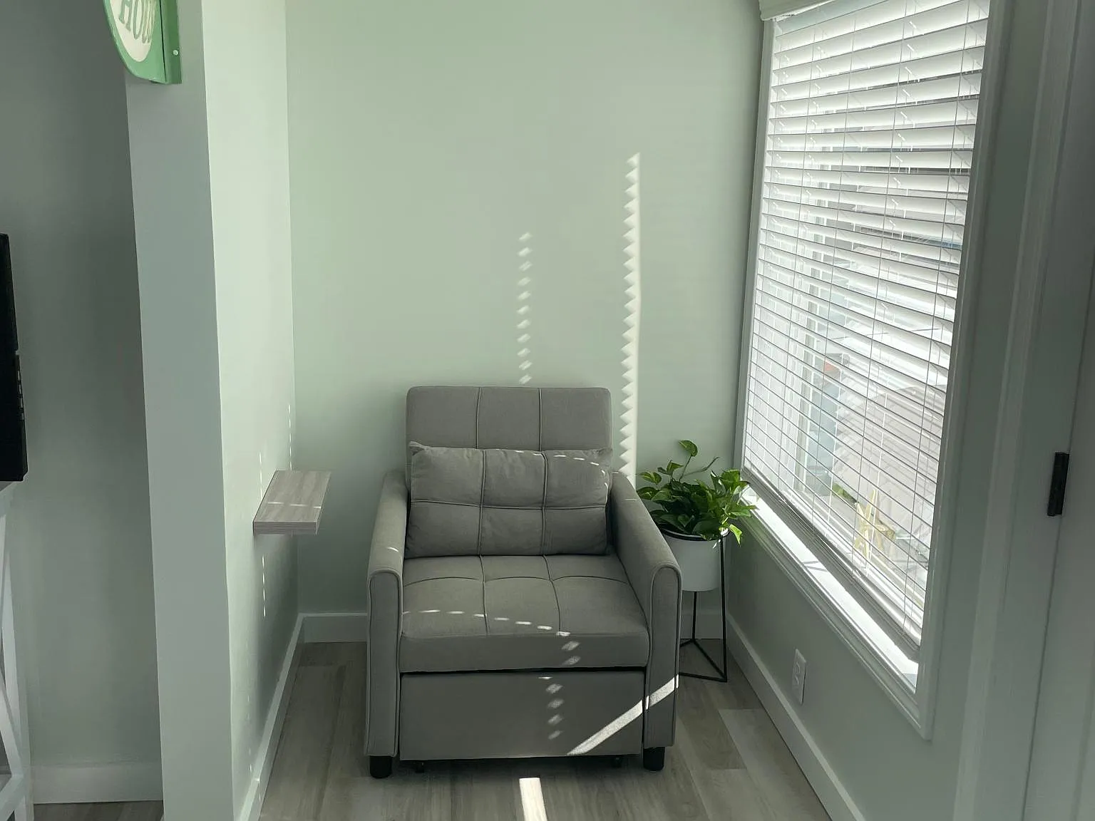 449 Ocean Blvd — Photo 4