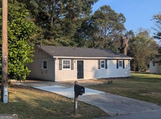 6085 Hotel St, Mableton, GA 30106