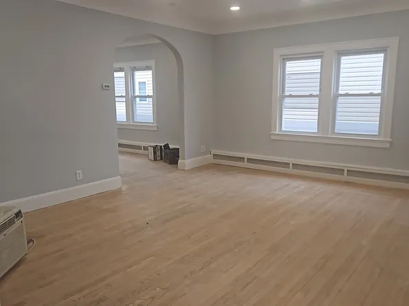 (undisclosed Address), Hempstead, NY 11550