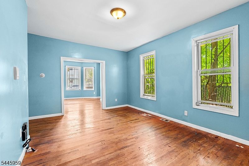 1st image of 681 S 11Th St #3