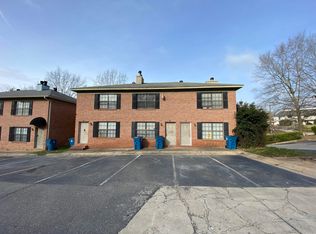 1807 Reservoir Rd, Little Rock, AR 72227