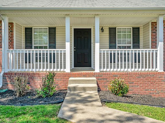 4th image of 1584 Cedar Springs Cir