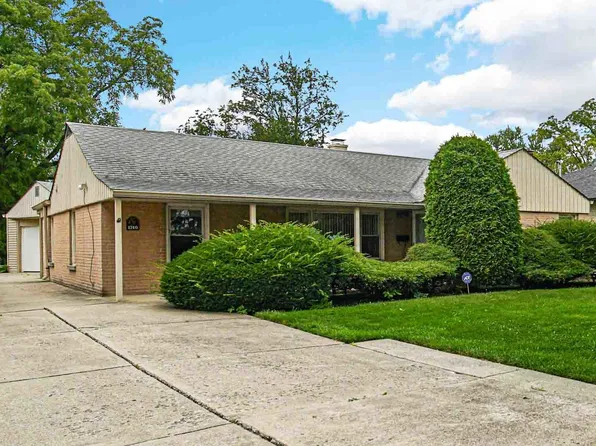 1740 Good Ave, Park Ridge, IL 60068