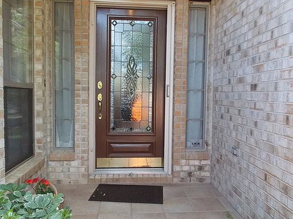 3rd image of 215 Meadow Brook Dr