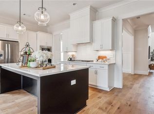 3930 Sugarloaf Dr, Cumming, GA 30028