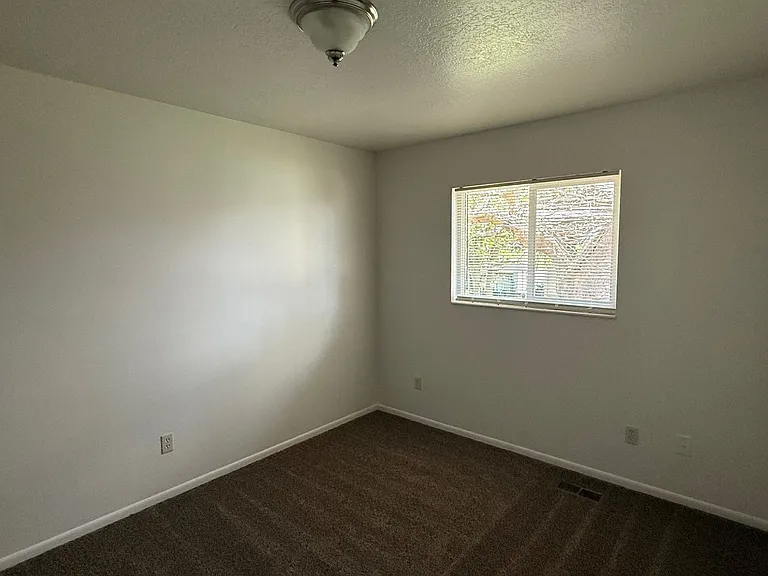 54 W Clearfield triplex — Photo 4