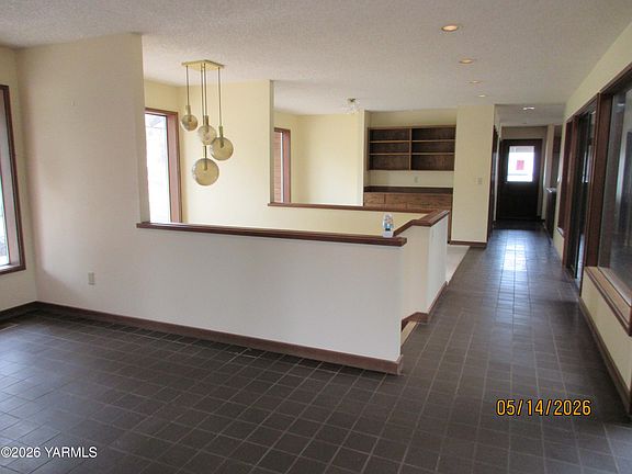 5th image of 1303 Nightingale Rd