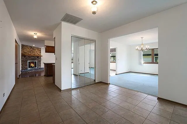 2108 Chilmark Ln — Photo 3