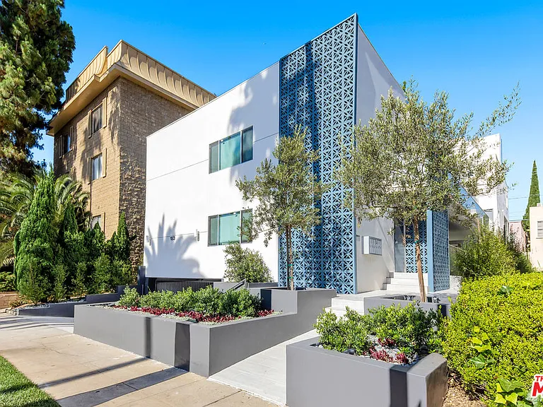 153 S Palm Dr #PENTHOUSE — Photo 37