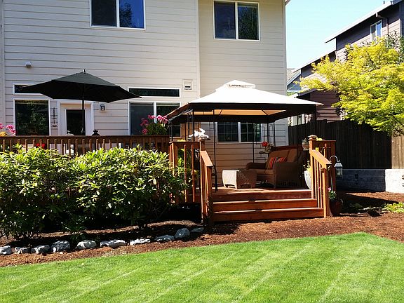 Back yard deck 2