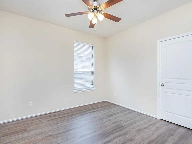 1110 Larkfield Dr — Photo 32