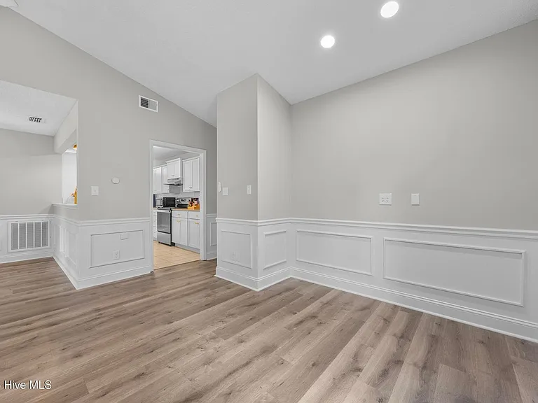 429 Crows Nest Ln — Photo 9