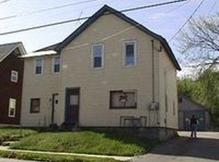 69 2nd St, Gloversville, NY 12078