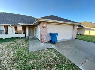 1123 N Northwood Ave, Republic, MO 65738