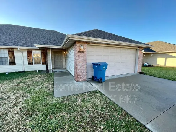 1123 N Northwood Ave, Republic, MO 65738