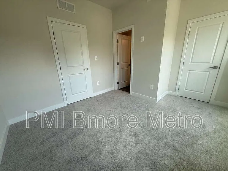 2920 Maisel St — Photo 2