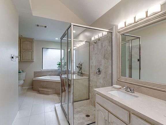 5th image of 5516 Timber Green Dr