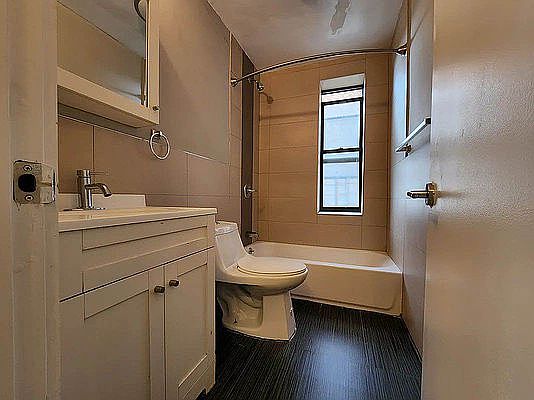 4th image of 3660 Waldo Ave APT 3E